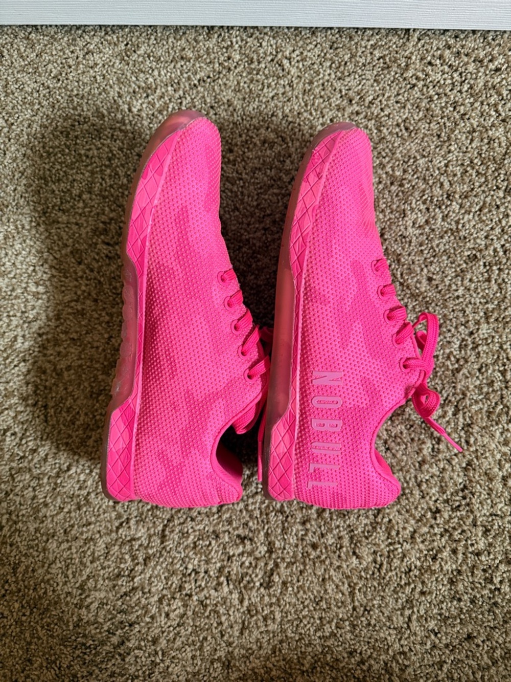 👟NoBull: Neon Pink Camo Trainers - Picture 6 of 7